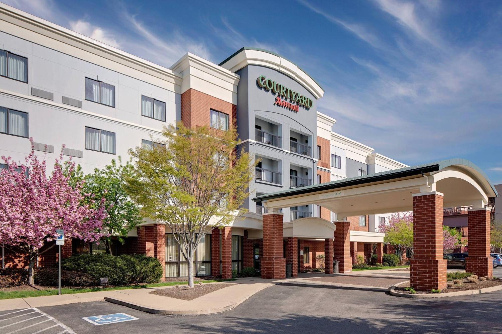 Courtyard By Marriott Pittsburgh West Homestead Waterfront Exterior photo